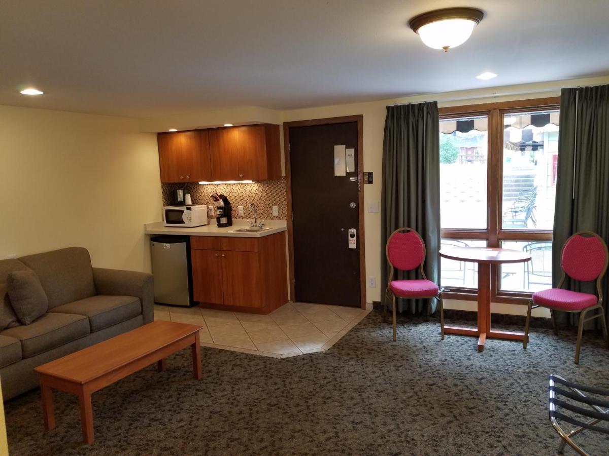 Motel Black Hawk & 2*